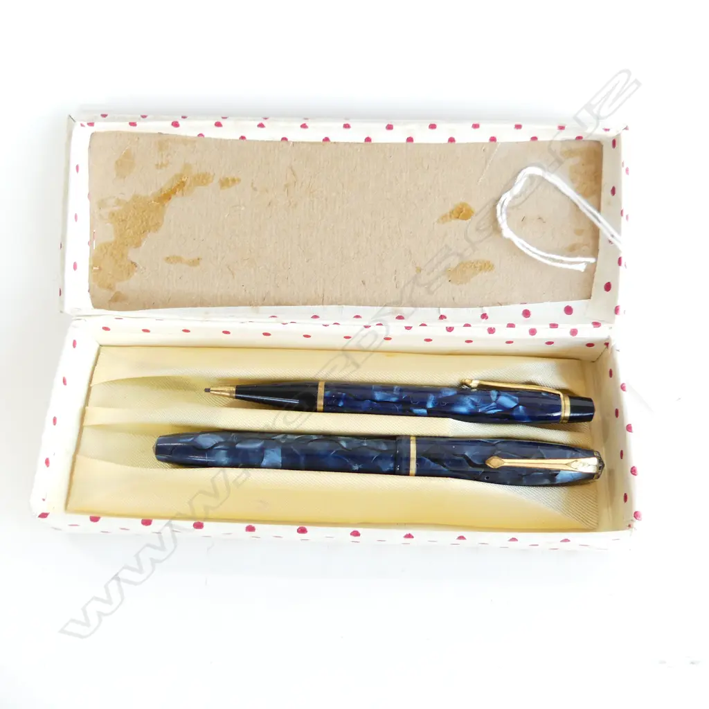 CASED CONWAY FOUNTAIN PEN & PENCIL Image 1++