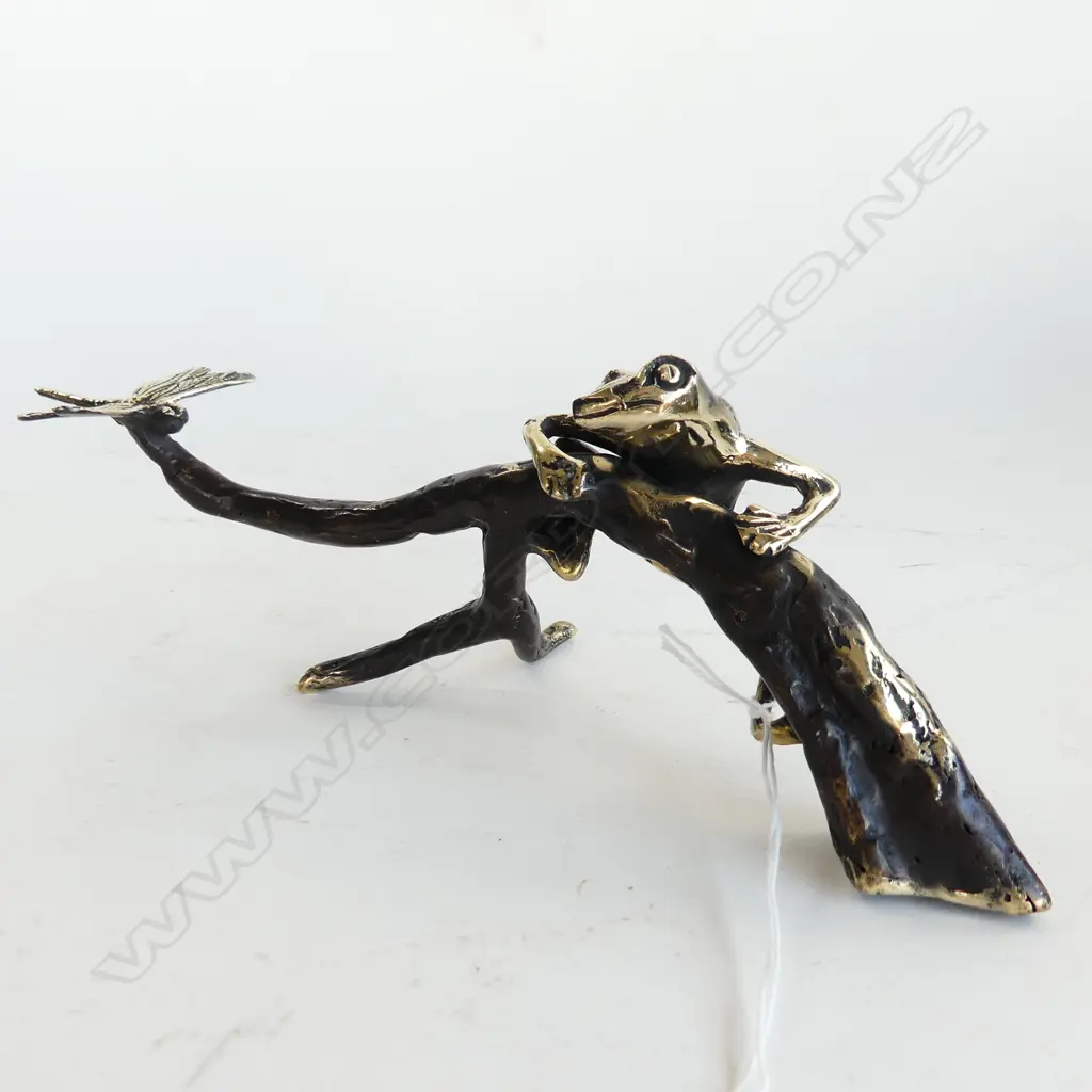BRONZE FROG & DRAGONFLY ON A BRANCH L. 230MM Image 1++