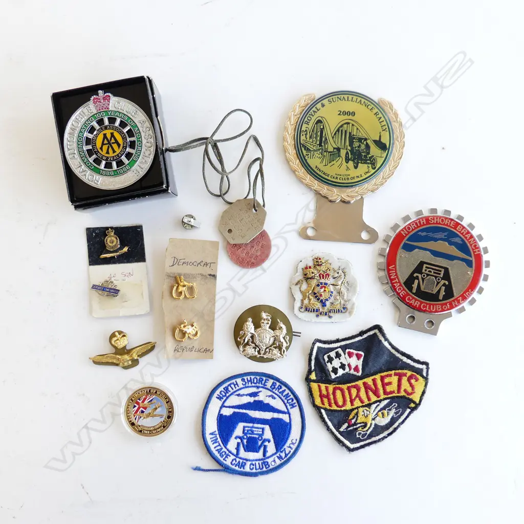 BAG MISC INCL CLOTH & METAL BADGES ETC. + 3 OLD CAR CLUB CAR BADGES  Image 1++