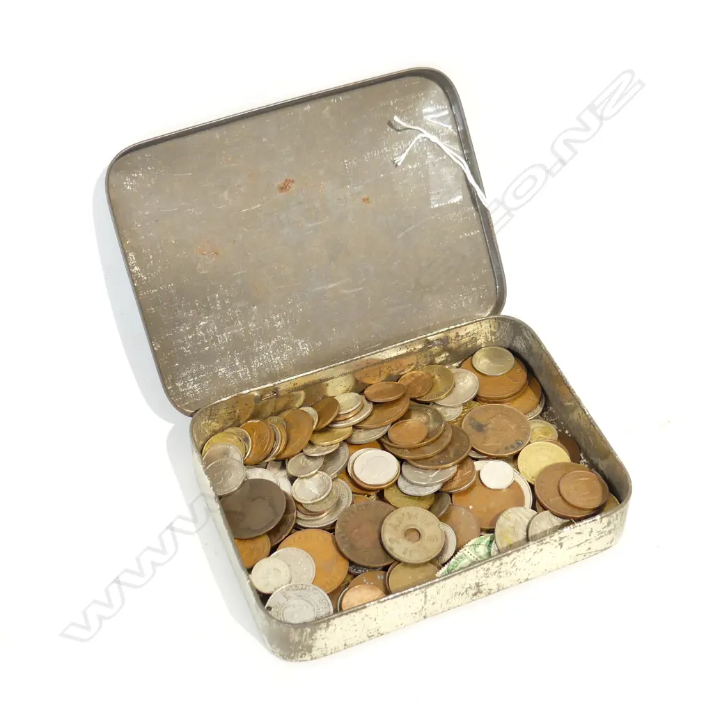 OLD TIN ASST TRAVEL COINS ETC.. Image 1++