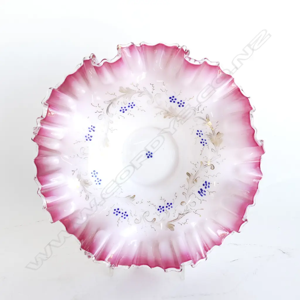 VICTORIAN GLASS DISH WITH CRANBERRY FRILLED EDGE. DIA 220MM Image 1++