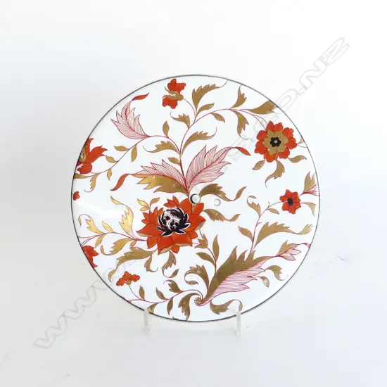 VICTORIAN IMARI PORCELAIN & SILVER PLATED TRIVET ON 3 BALL FEET, DIA 210MM