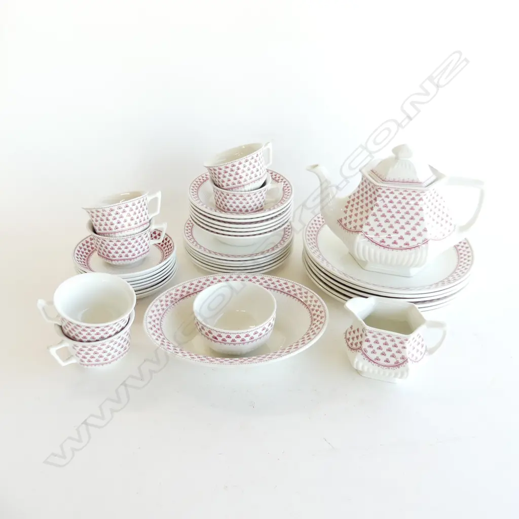35 PCE ADAMS IRONSTONE 'VICTORIA' 6 PLACE PART DINNER SERVICE... Image 1++