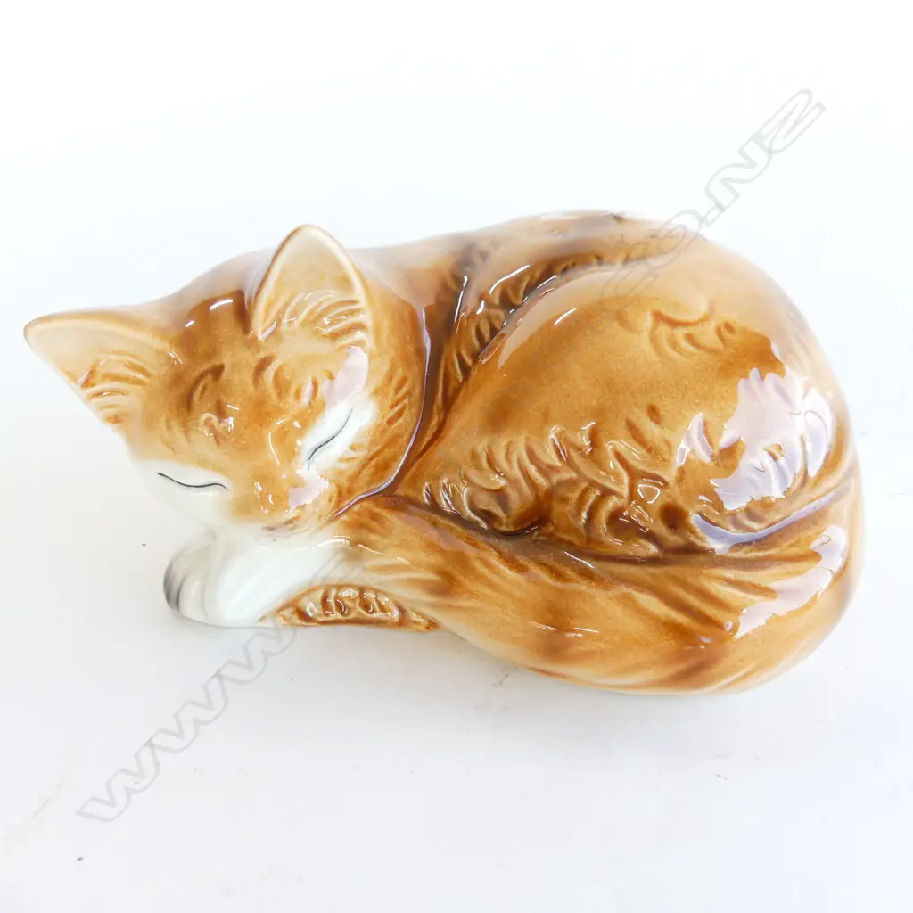 GOEBEL SLEEPING GINGER CAT W.140mm Image 1++