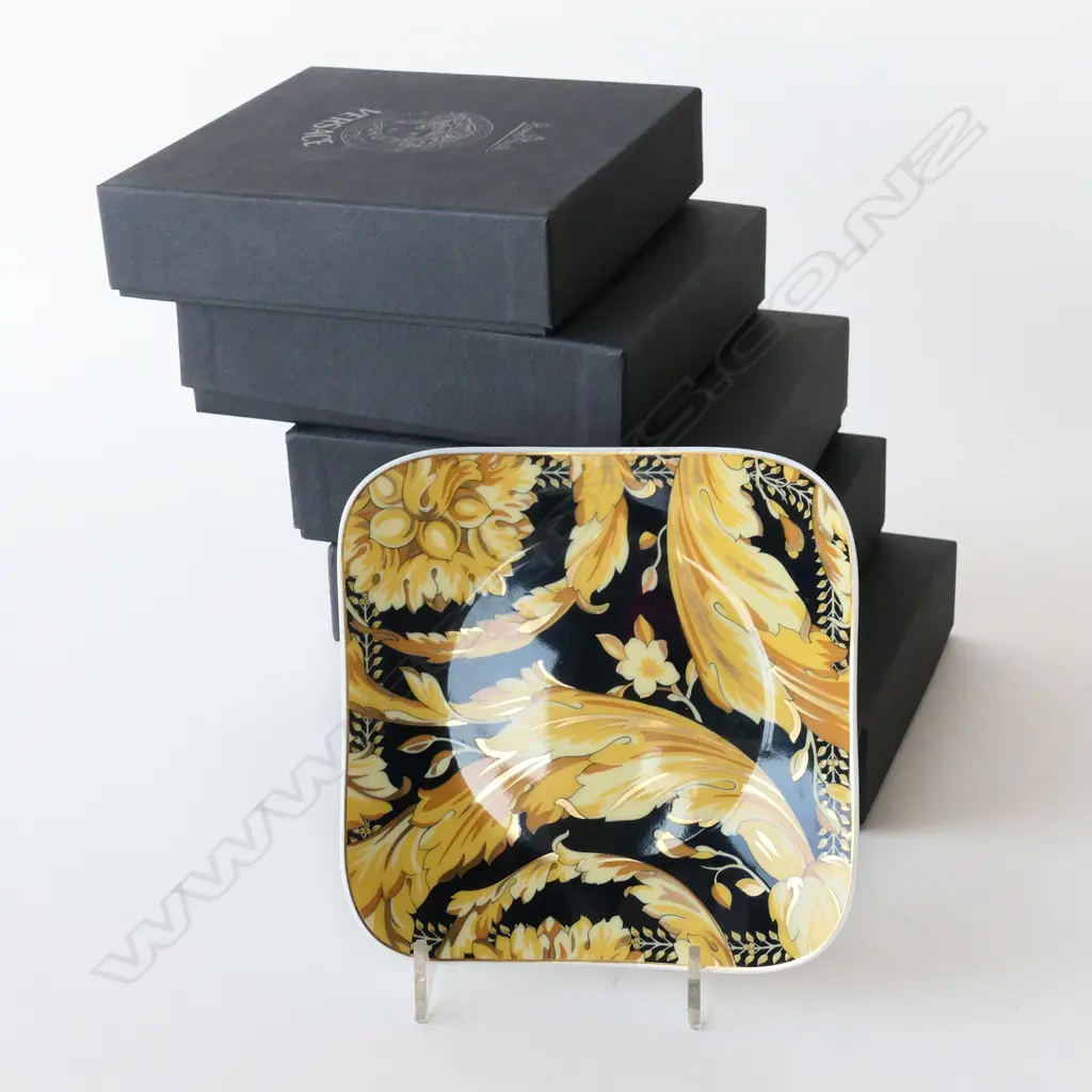5 BOXED ROSENTHAL VERSACE ‘VANITY’ SQUARE DISHES, DIA.135mm Image 1++