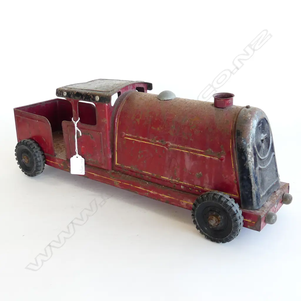 VINTAGE RED TOY TRAIN LOCOMOTIVE L.510mm Image 1++