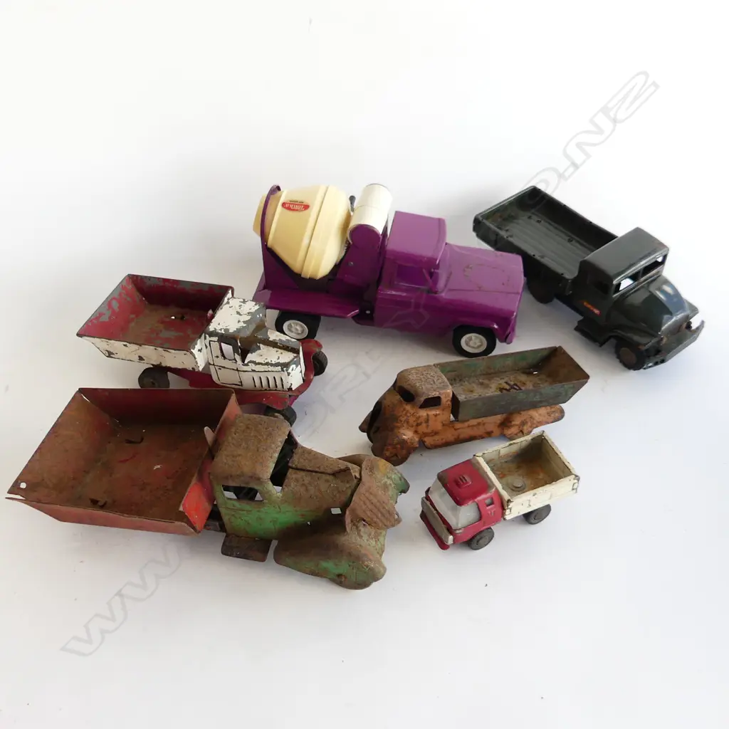 BOX 6 VINTAGE TIN TOY  TRUCKS TONKA CEMENT L220MM BUDDY ARMY L200MM Image 1++