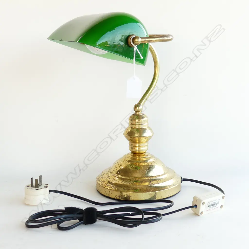 BANKERS LAMP w. GREEN GLASS SHADE (minor chips) H.350mm Image 1++