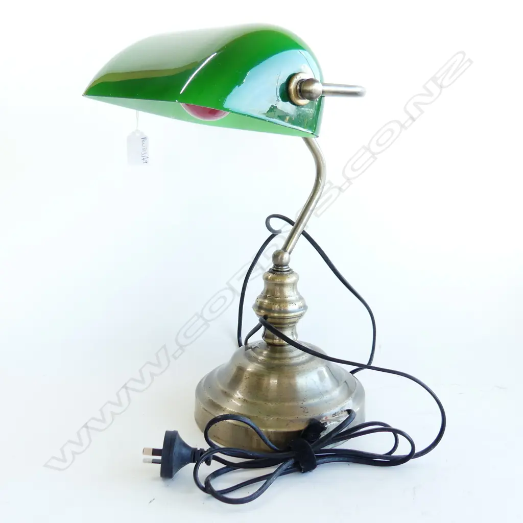 BANKERS LAMP w. GREEN GLASS SHADE H.400mm Image 1++