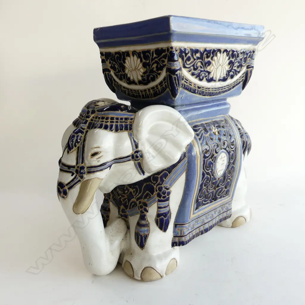 CERAMIC ELEPHANT PLANTER H.380mm Image 1++