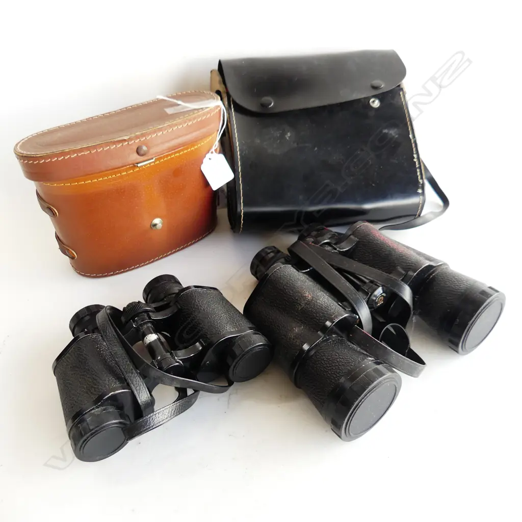 2 PRS VINTAGE CASED BINOCULARS  Image 1++