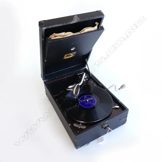 HIS MASTERS VOICE PORTABLE GRAMAPHONE APPARENTLY WORKING , L.410mm