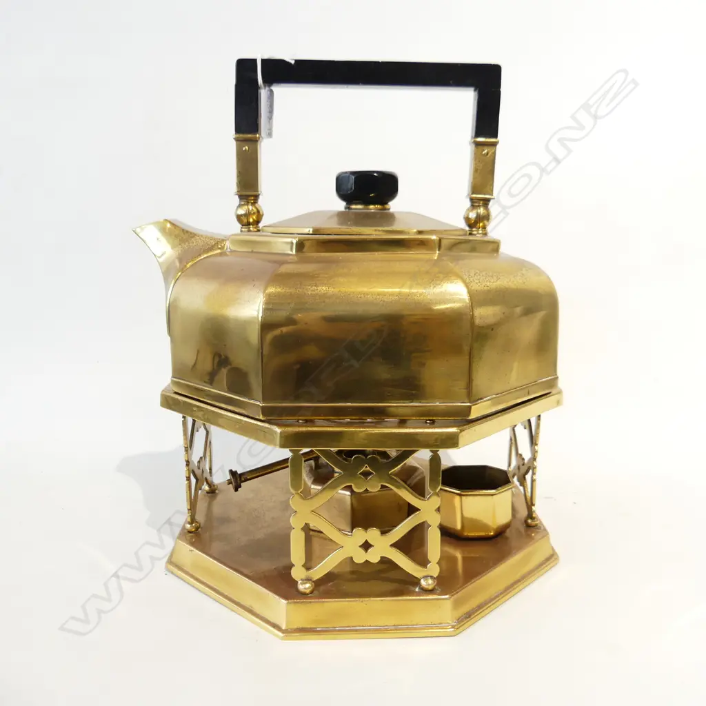 LG ORIENTAL BRASS KETTLE WITH BURNER  H. 330MM Image 1++