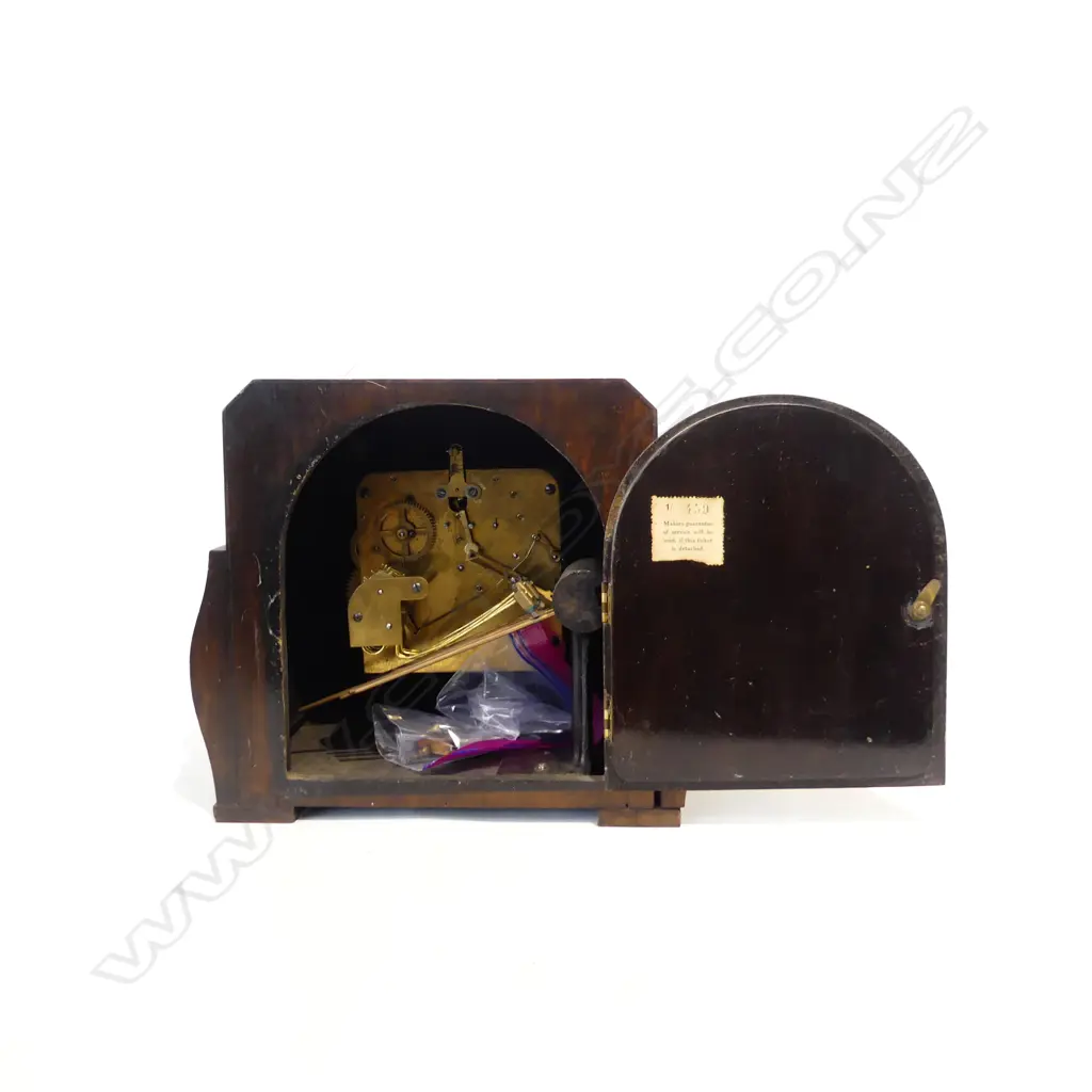 WOODEN CASED RETRO MANTLE CLOCK  240 X 220MM Image 1++