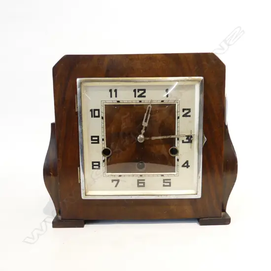 WOODEN CASED RETRO MANTLE CLOCK  240 X 220MM