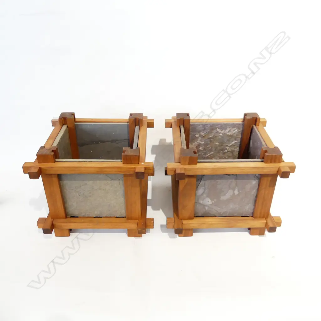 PR SQUARE 'ZEN' PLANTERS - PINE & SLATE 260x260x230mm Image 1++