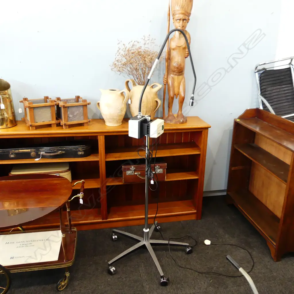 WELCH ALLYN MEDICAL PINPOINT EXAMINATION LAMP/READING LAMP Image 1++