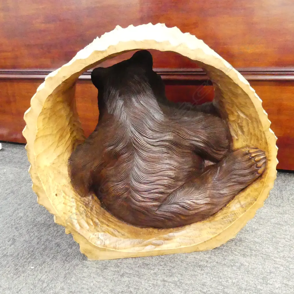 WOODEN CARVED BEAR IN CARVED WOODEN  LOG 500mm dia Image 1++