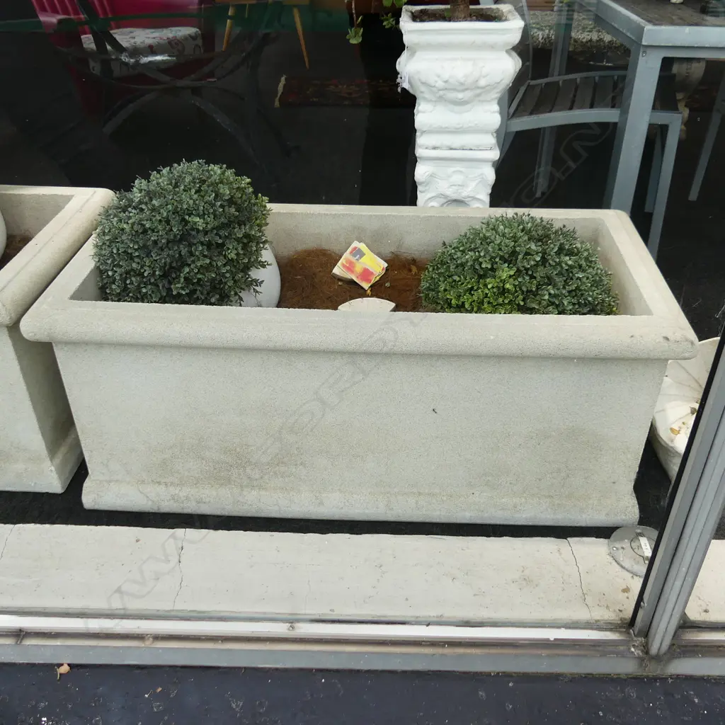PR LG RECTANGULAR CONCRETE GARDEN PLANTERS 1000x470x410mm Image 1++