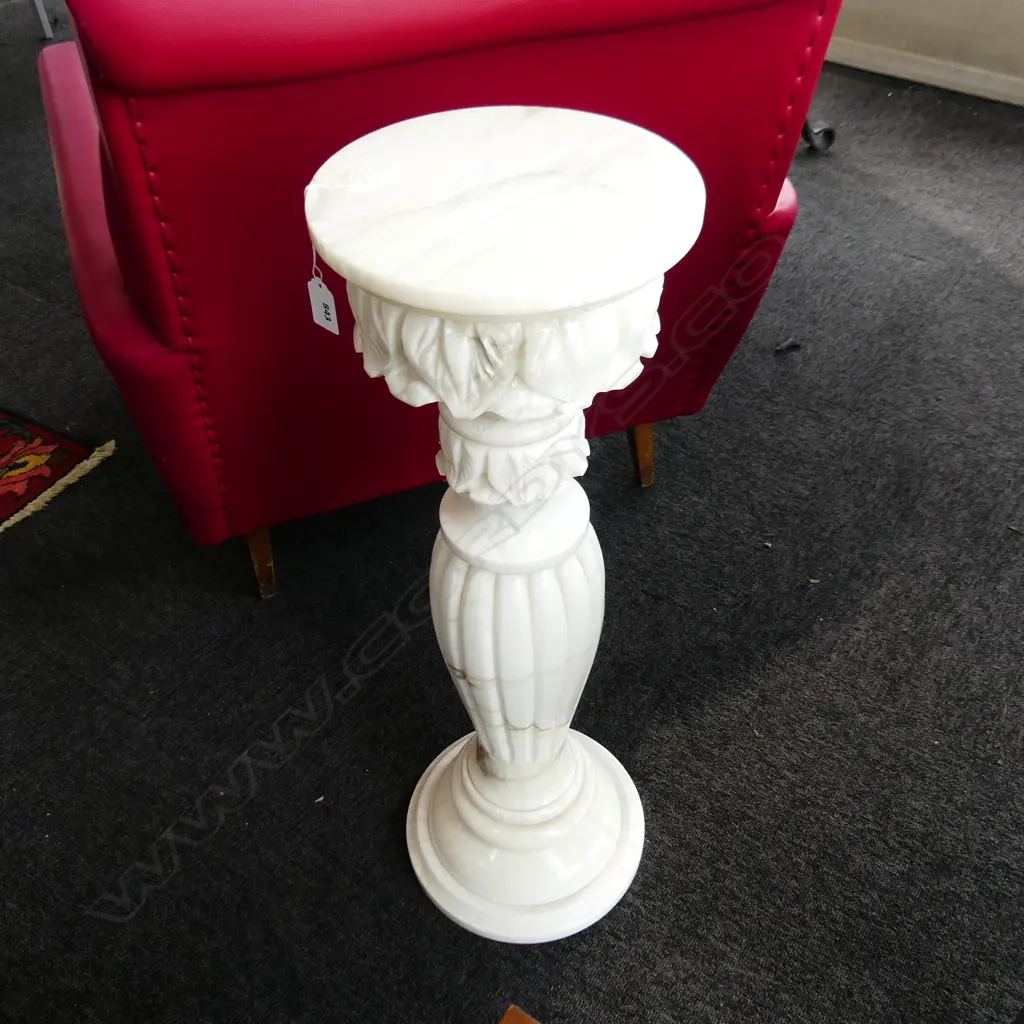WHITE MARBLE PLINTH H.720mm Image 1++