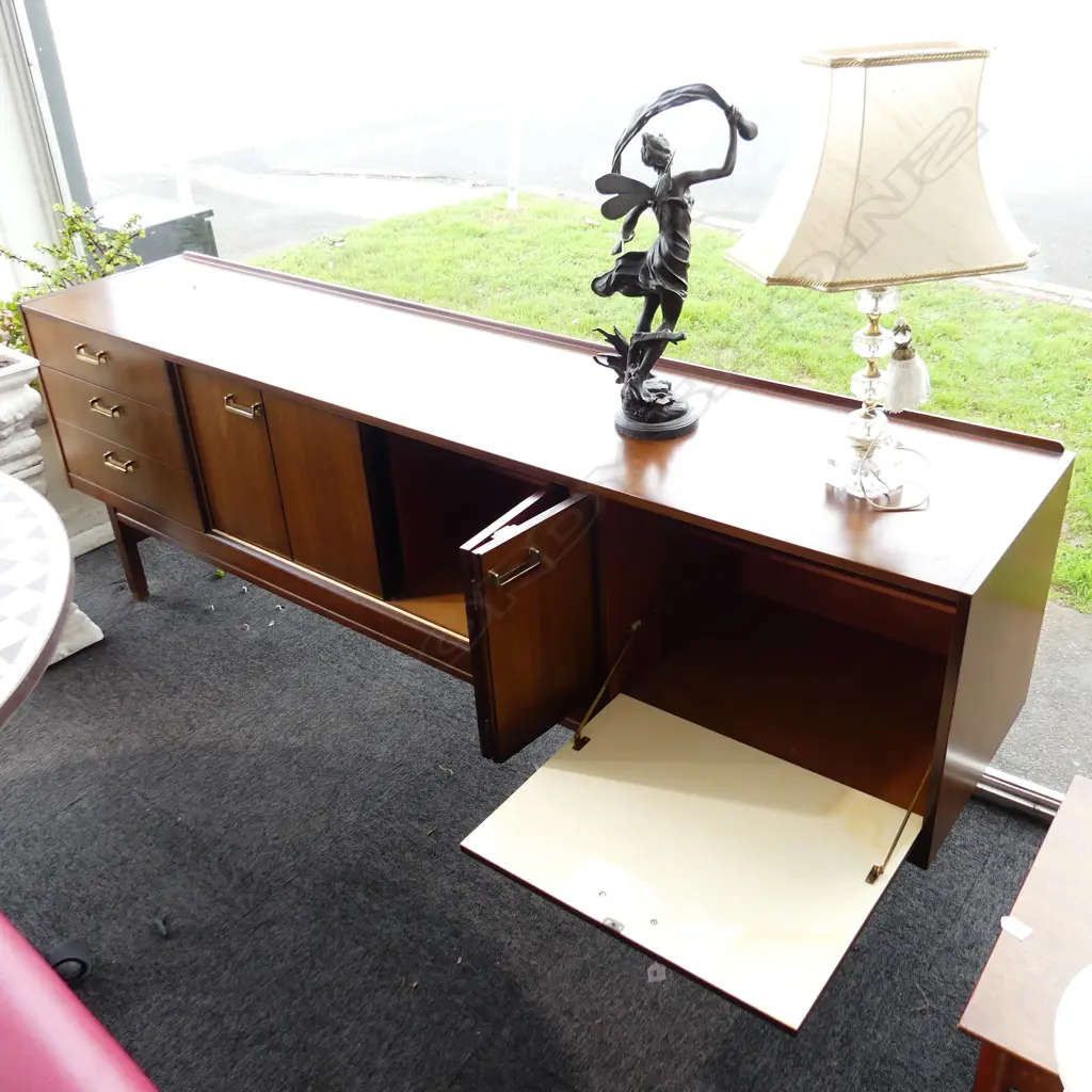 RETRO G-PLAN 'CONCERTINA' SIDEBOARD Image 1++