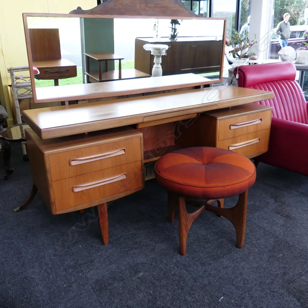 ORIGINAL MID CENTURY TEAK G PLAN FRESCO FLOATING DESK/ DRESSING TABLE AND MATCHING STOOL Image 1++