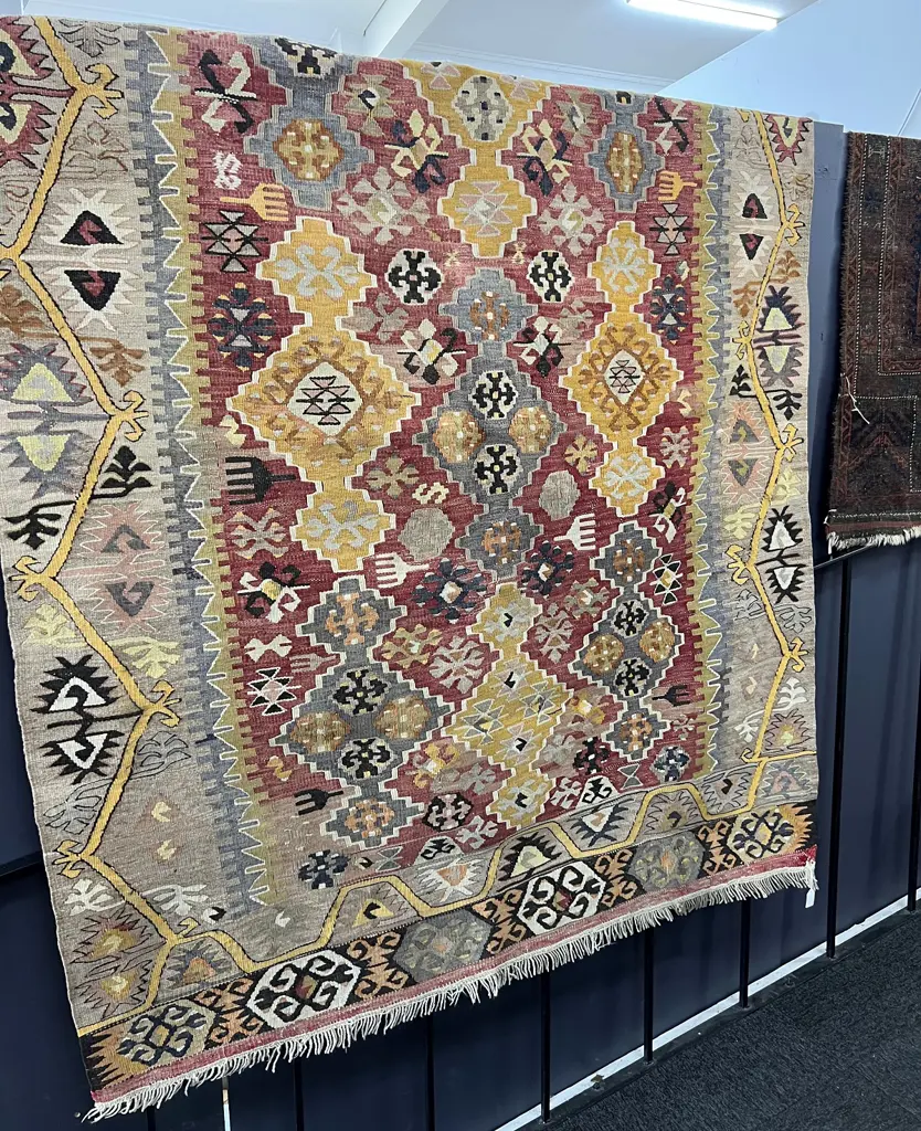SEMI ANTIQUE KELIM RUG ATTRACTIVE TONES 1900 x 1380mm Image 1++