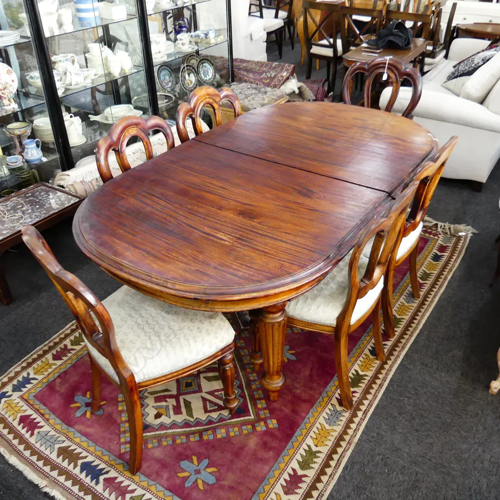 ANTIQUE STYLE MAHOGANY DINING TABLE w. 6 CHAIRS (ONE A CARVER) 1040x1770mm + 1 450mm LEAF Image 1++