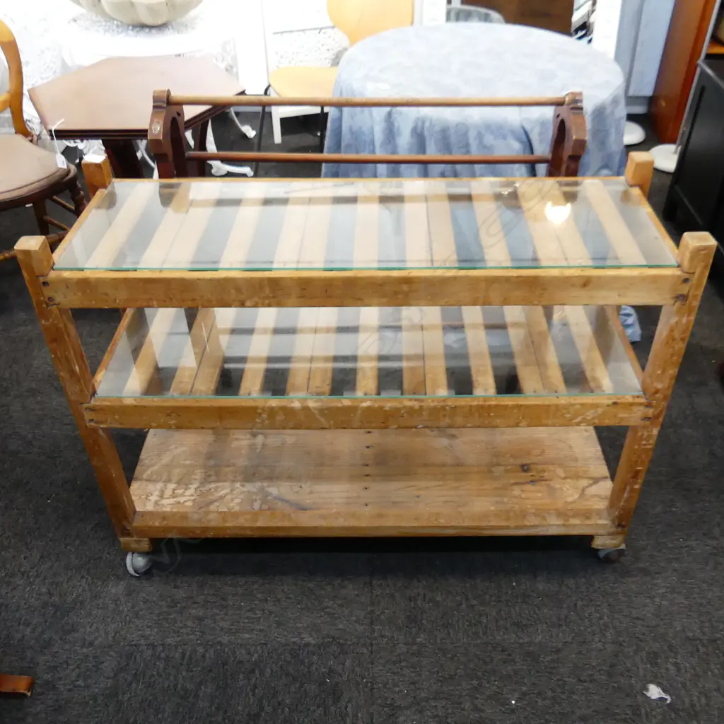 VINTAGE BAKERS STAND 1070x355x815mm Image 1++