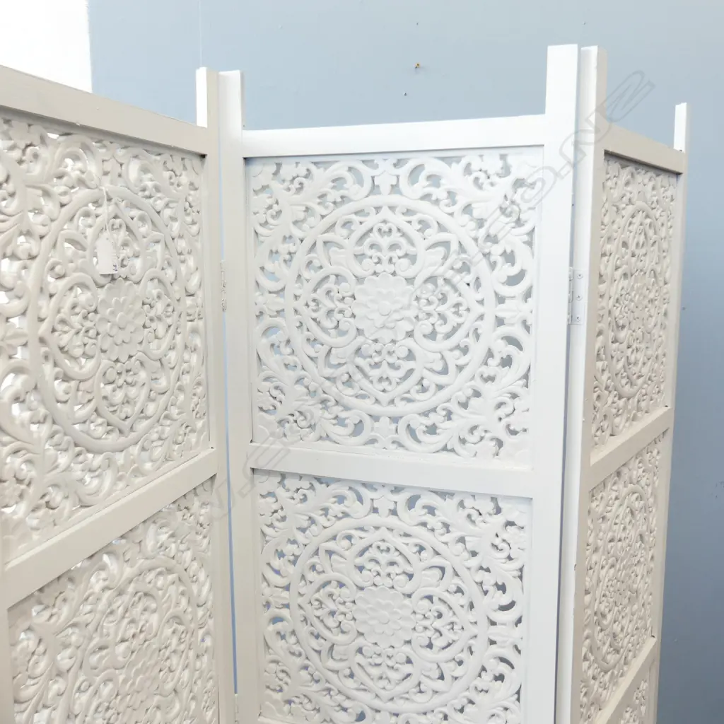 3 PANEL WHITE PAINTED SCREEN - 1700x400mm Image 1++