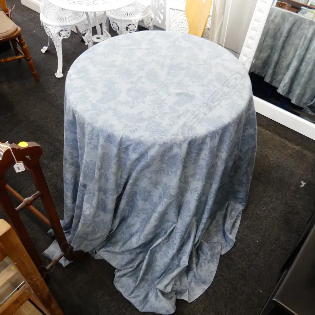 ROUND TABLE 2 COVERS; THICK BLUE VELET / BLUE FLORAL COTTON - 800mm dia H.700mm Image 1++