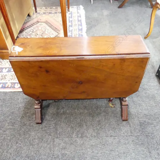 SMALL ANTIQUE DROP SIDE TABLE W.605mm