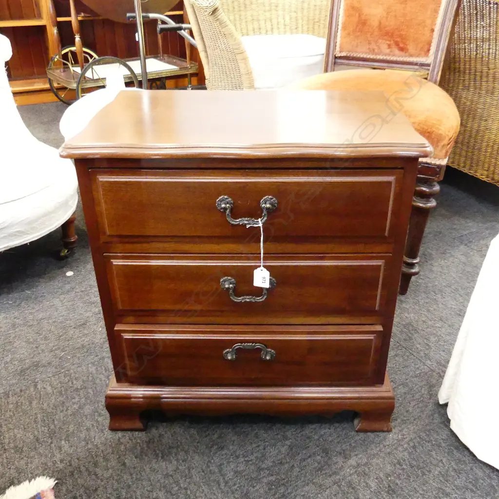 GEORGIAN STYLE BEDSIDE DRAWERS 530x335x555mm Image 1++