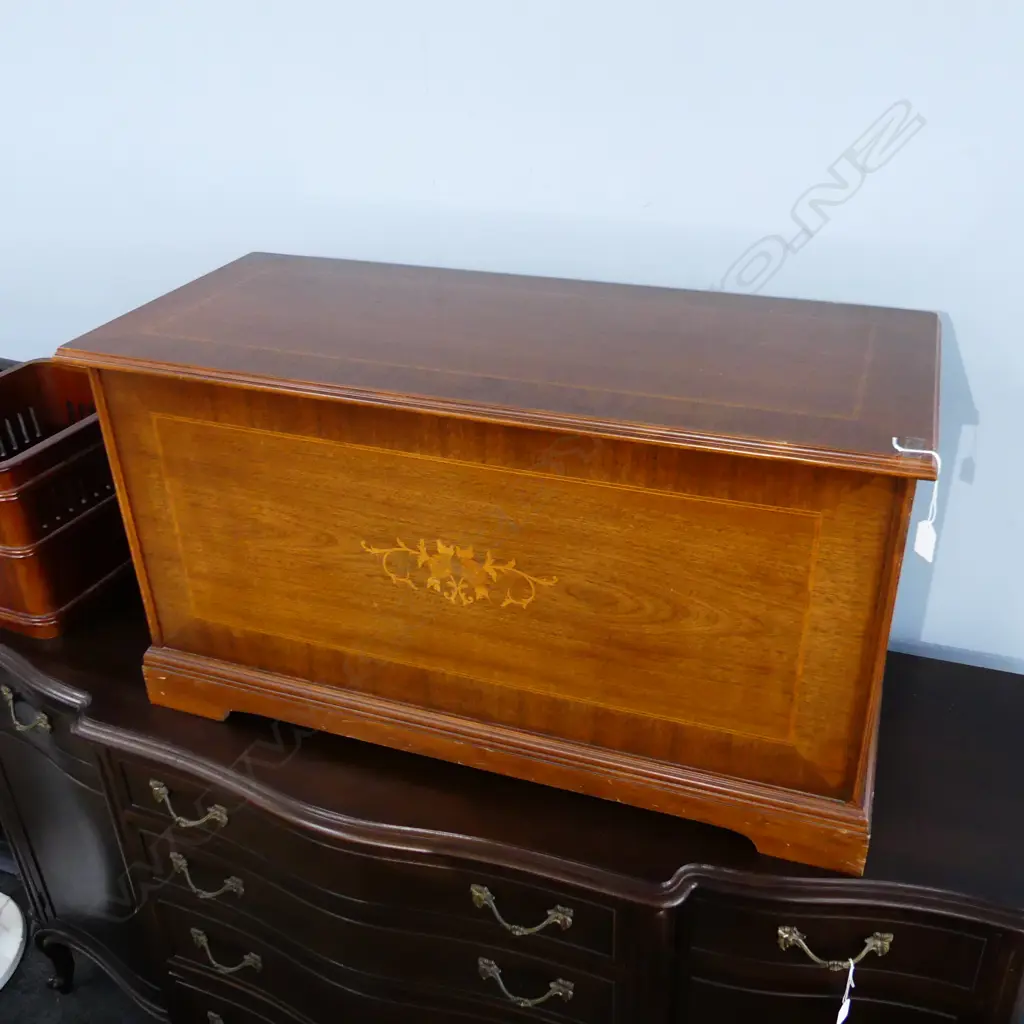 BLANKET BOX 930x400x520mm Image 1++