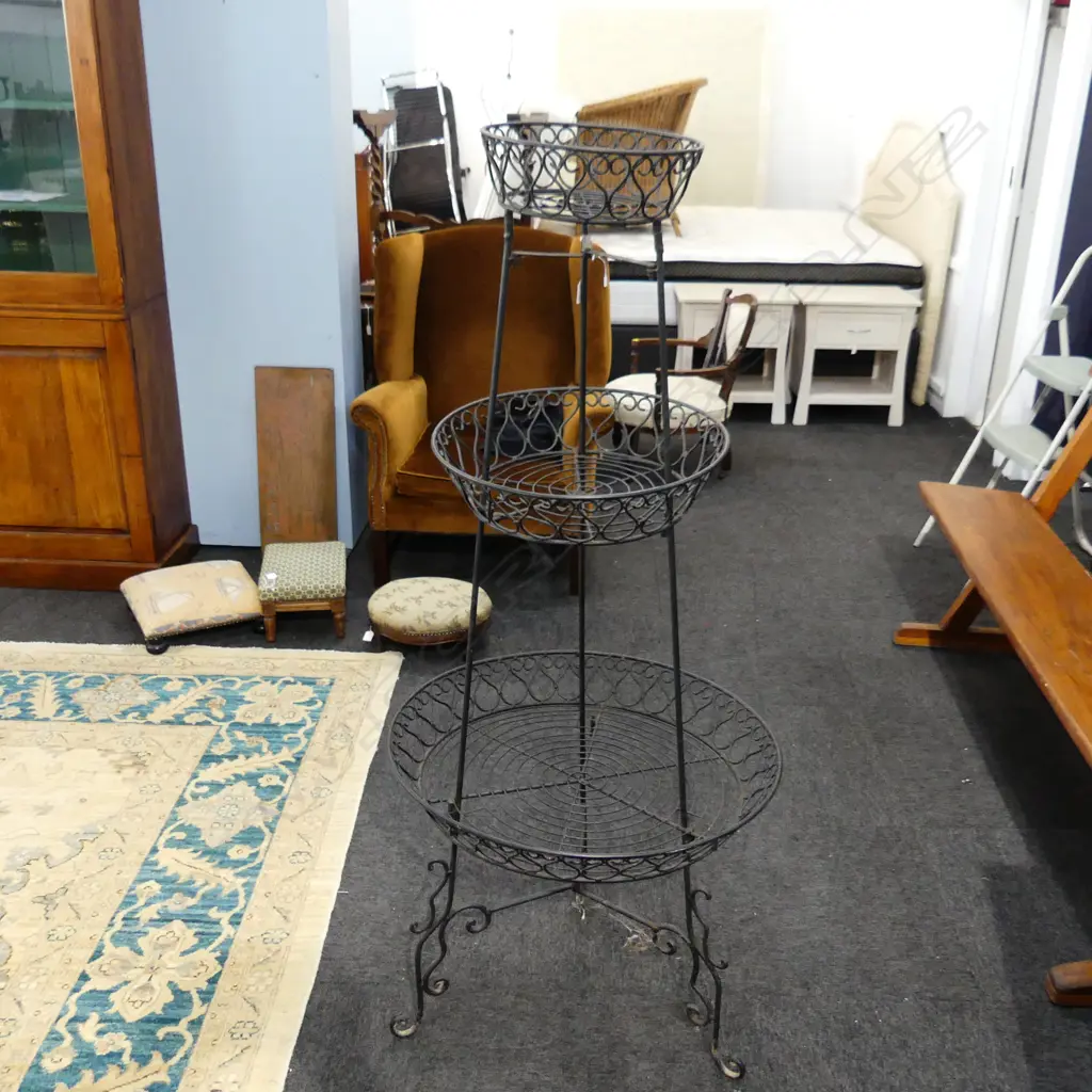 3 TIER CIRCULAR METAL GARDEN POT STAND H.1500mm - disassembles Image 1++