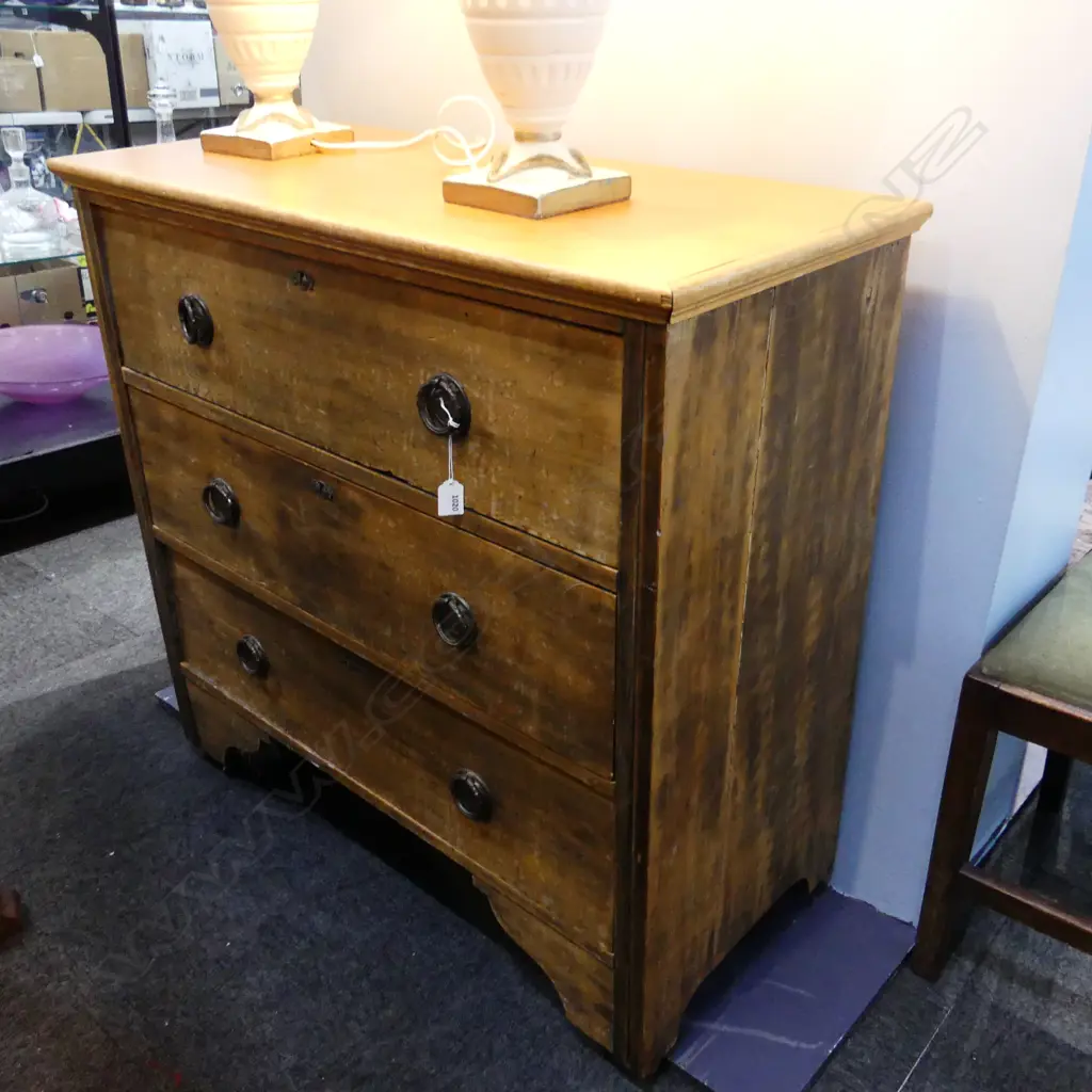 3 DRAWER WOODEN CHEST 940x440x880mm Image 1++