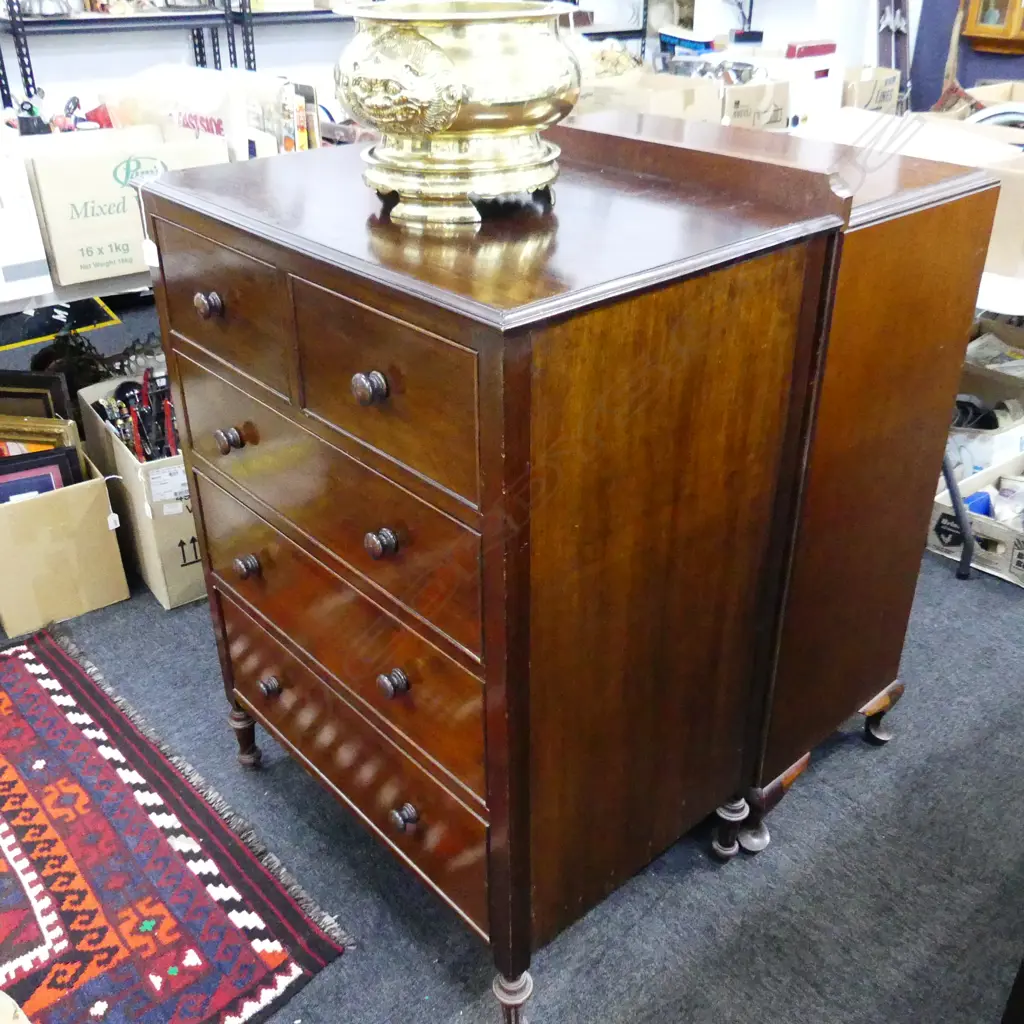 CHEST OF DRAWERS H1M108MM W770MM Image 1++