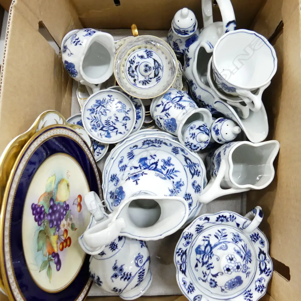 20 PCES BLUE DANUBE INCL. SAUCE BOAT, LIDDED SUGAR, 4 JUGS ETC + 7 PCES ASST. GERMAN CHINA Image 1++