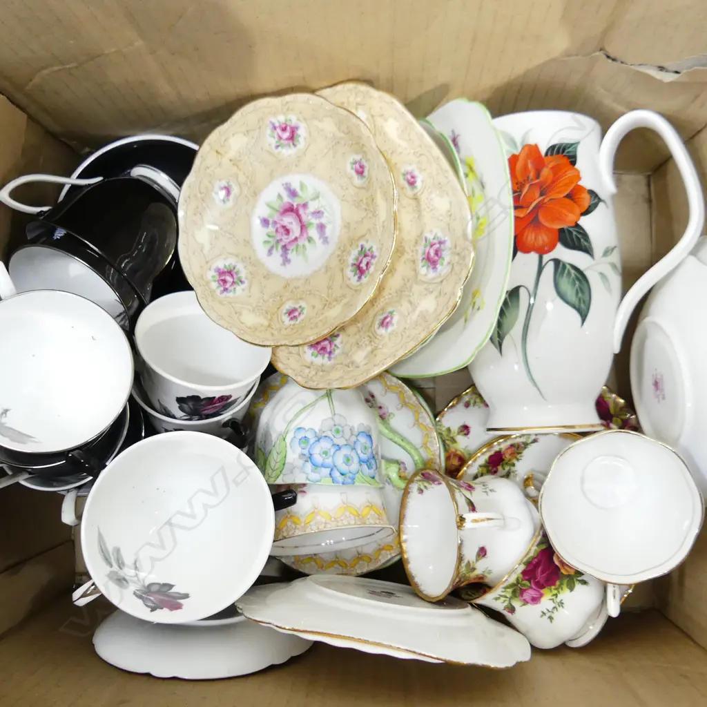 BOX ASST ROYAL ALBERT CHINA; CUPS, SAUCERS, PLATES ETC.. Image 1++