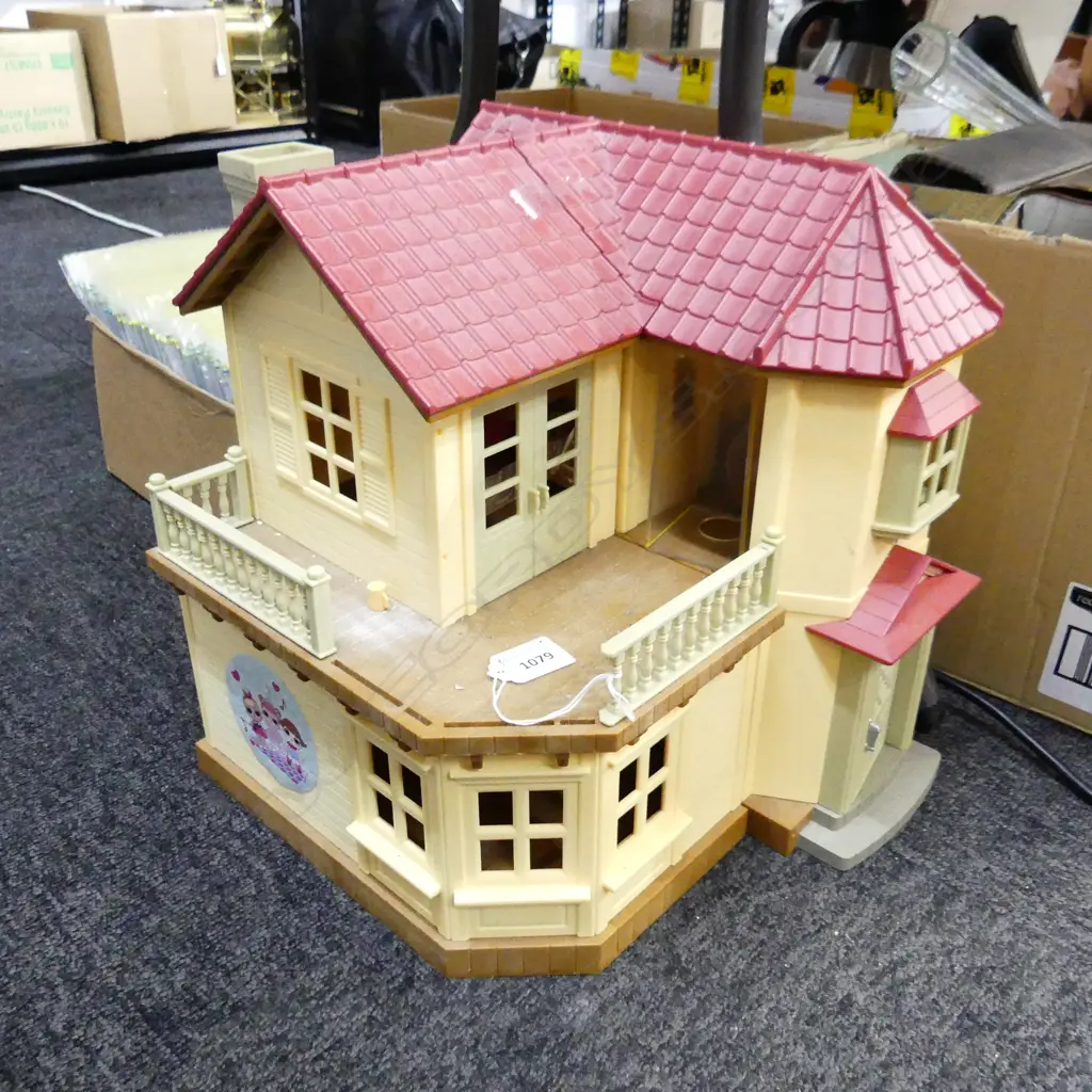 CHILDS TOY PLAY HOUSE H.340mm Image 1++
