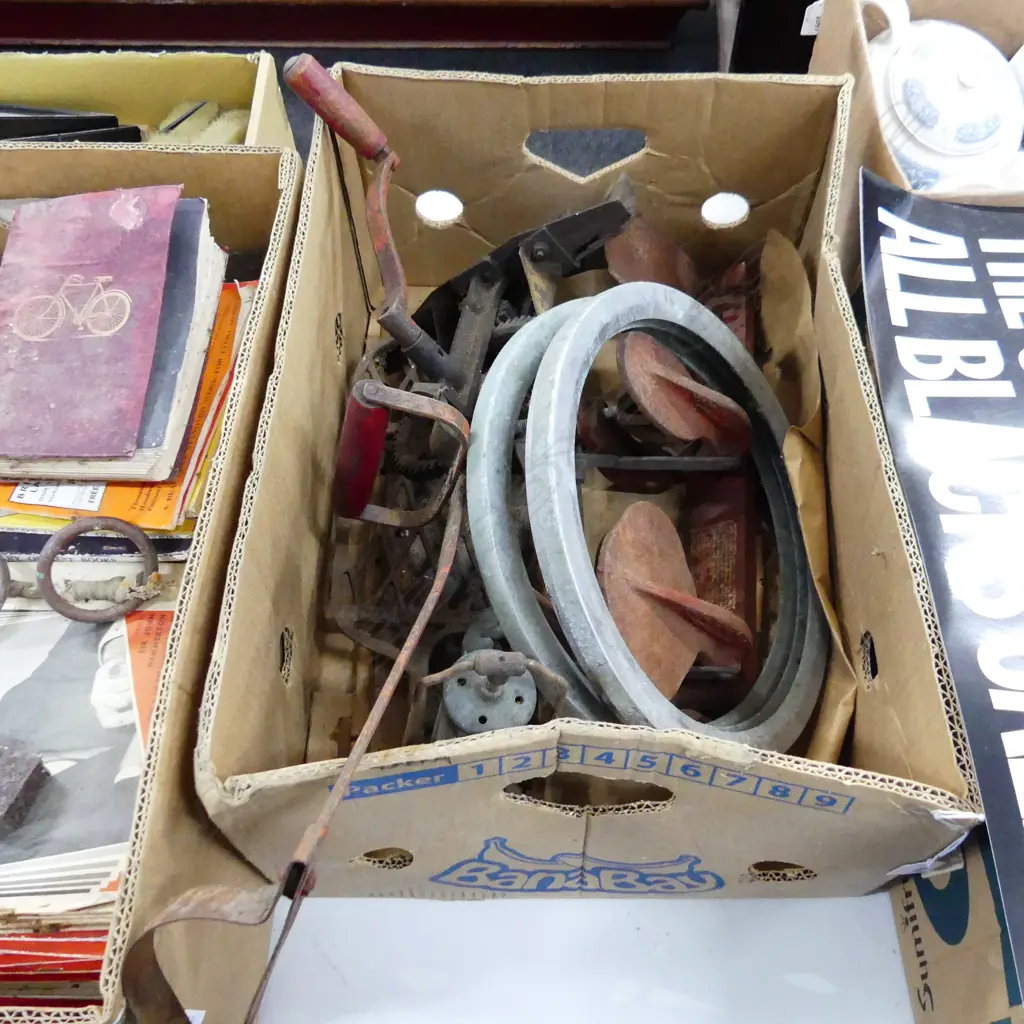 BOX LOT VINTAGE METAL MACHINERY / TOOLS ETC Image 1++