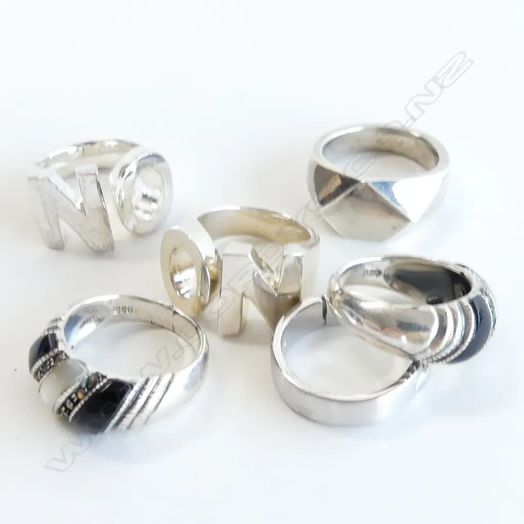 6 925 SILVER DRESS RINGS  Image 1++