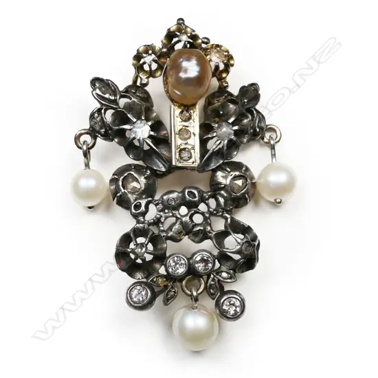 SILVER & GOLD PEARL SET DIAMOND BROOCH.DIAMOND  0.242CT VAL