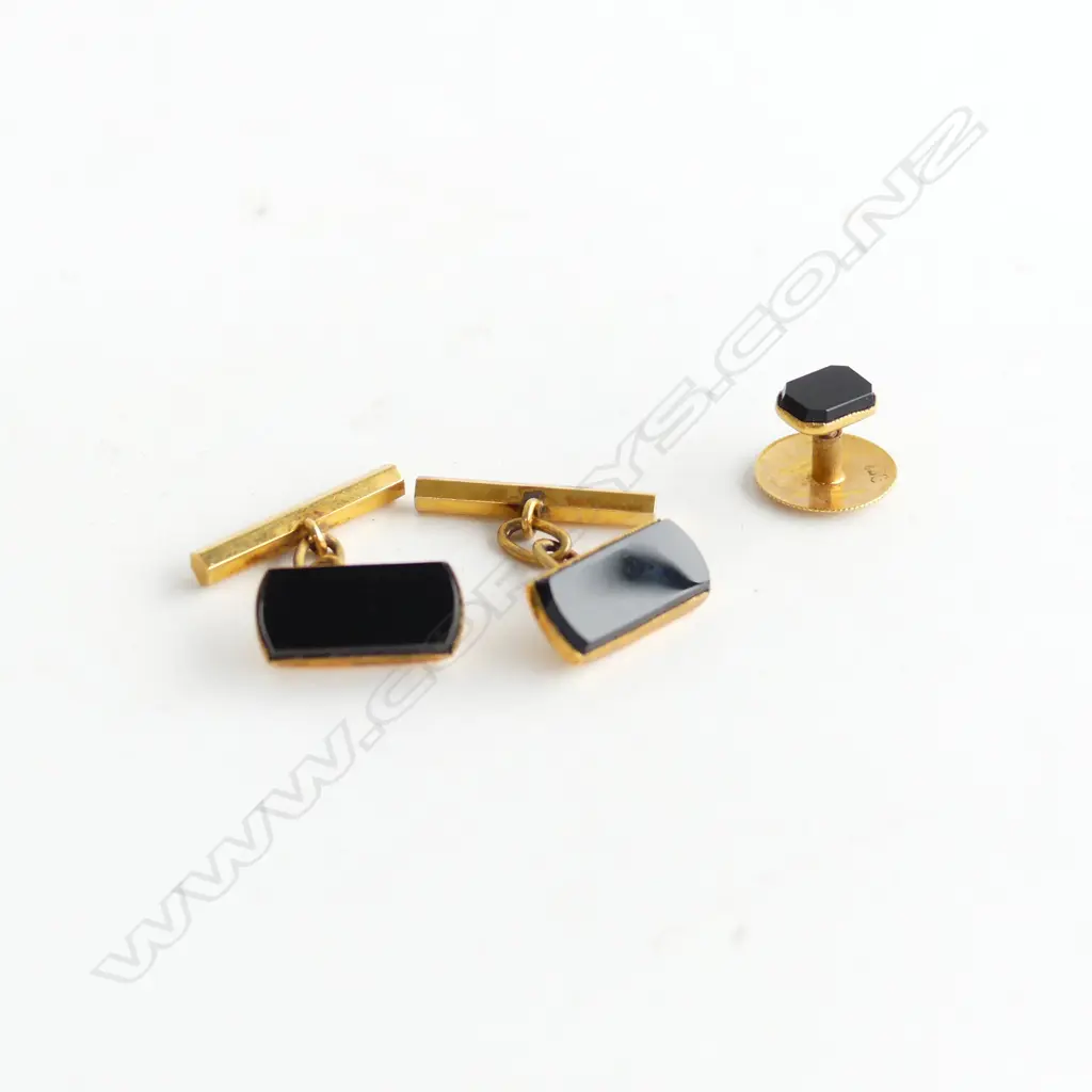 9CT GOLD & ONYX CUFFLINKS & STUD 4.3GMS  Image 1++