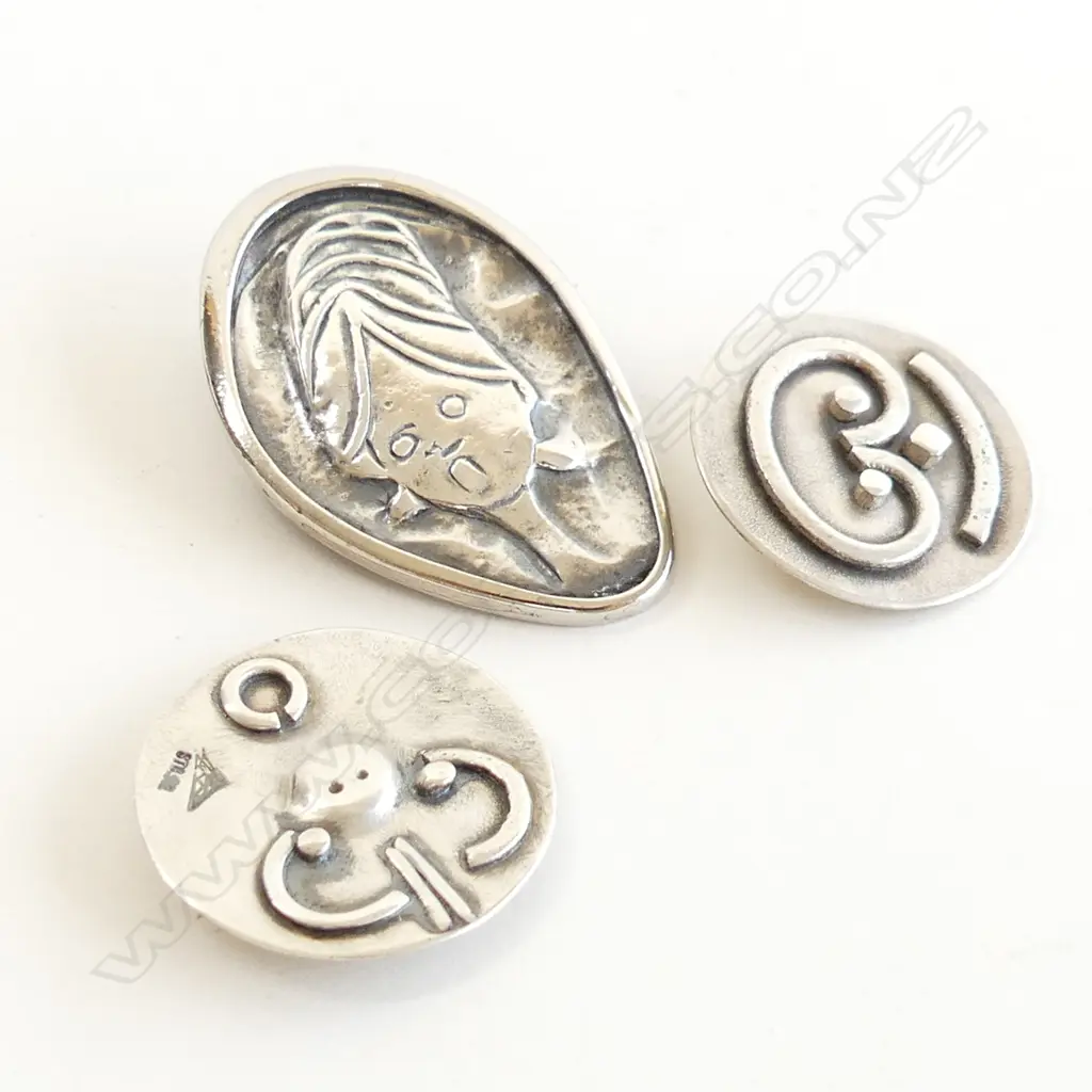 3 DESIGNER 925 SILVER BROOCHES 25GMS Image 1++