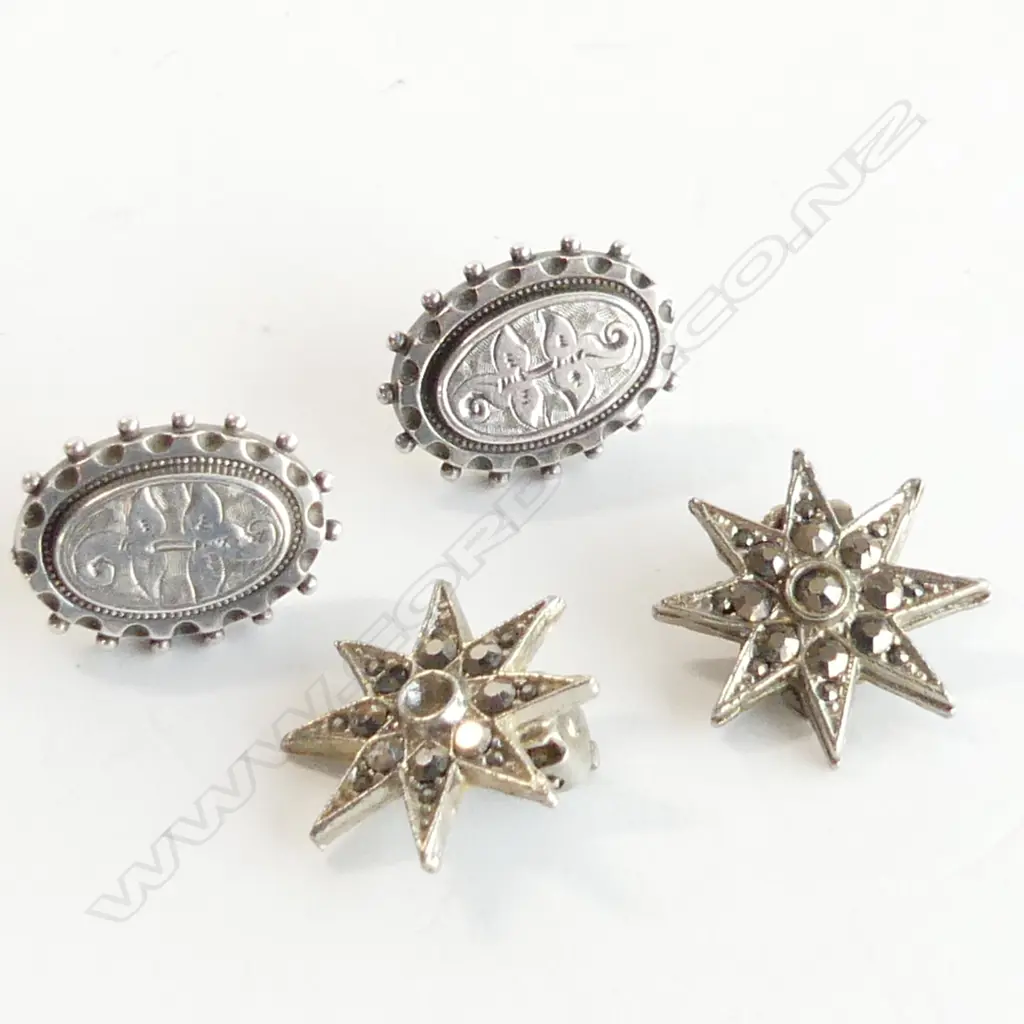 2 PR VINTAGE SILVER EARRINGS, 1 CLIP, 1 STUD 10.3GMS  Image 1++
