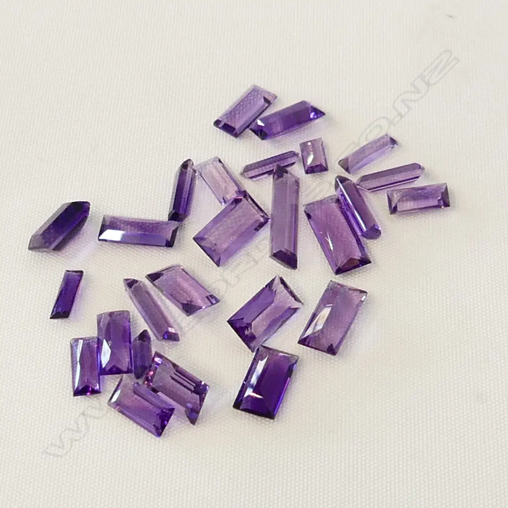 BAG RECTANGULAR CUT AMETHYSTS  Image 1++