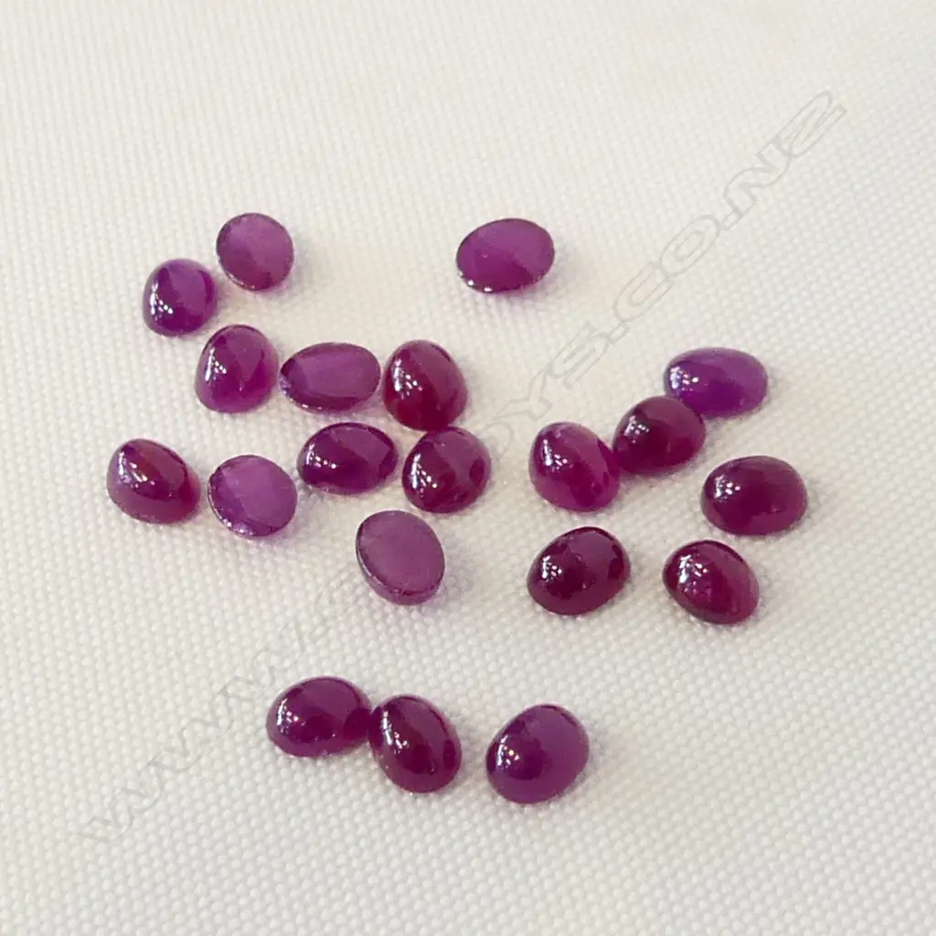 BAG 10CT RUBY CABOCHONS  Image 1++