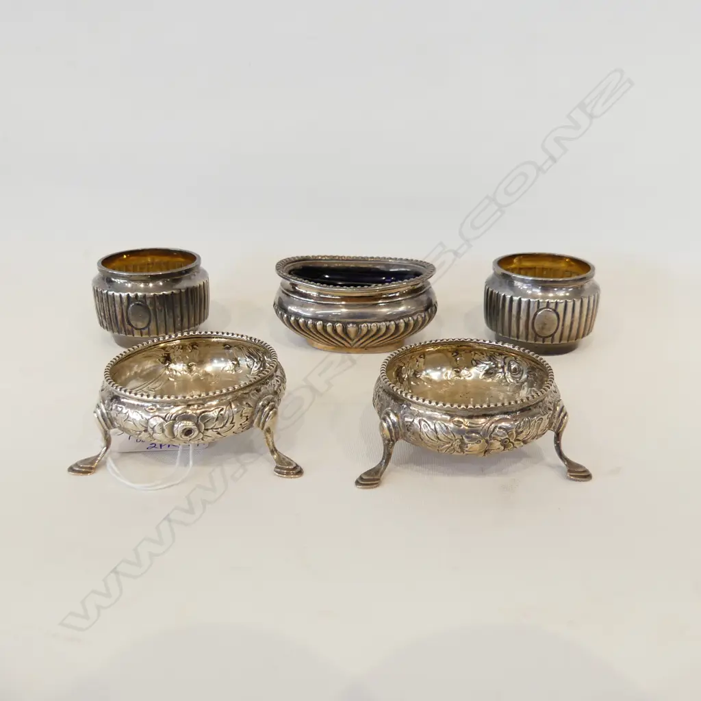 2 PRS VICTORIAN STG SILVER SALTS + 1 w. LINER 150 GRAMS Image 1++
