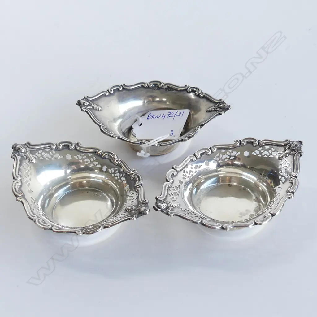 3 STG SILVER DISHES; B'HAM 1929 52 GRAMS Image 1++
